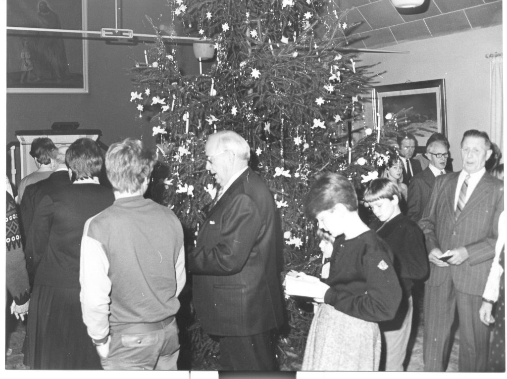 juletrae-ca-1980