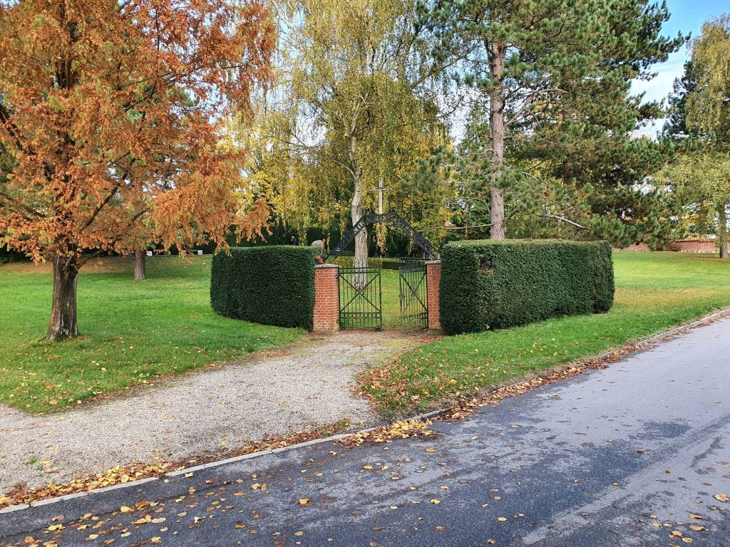 Filadelfias kirkegård i Dianalund
